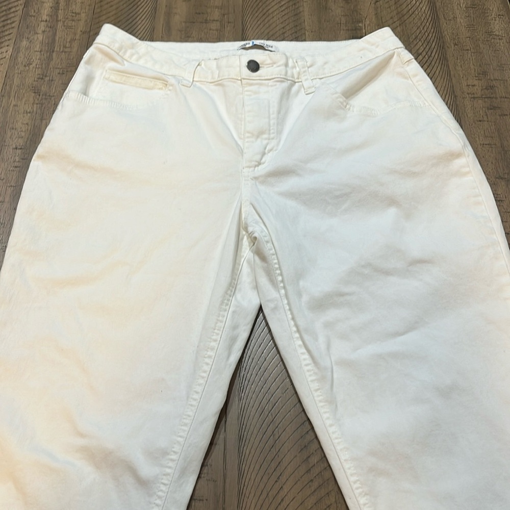 467 Lee Riders Mid Rise Capri white size 12